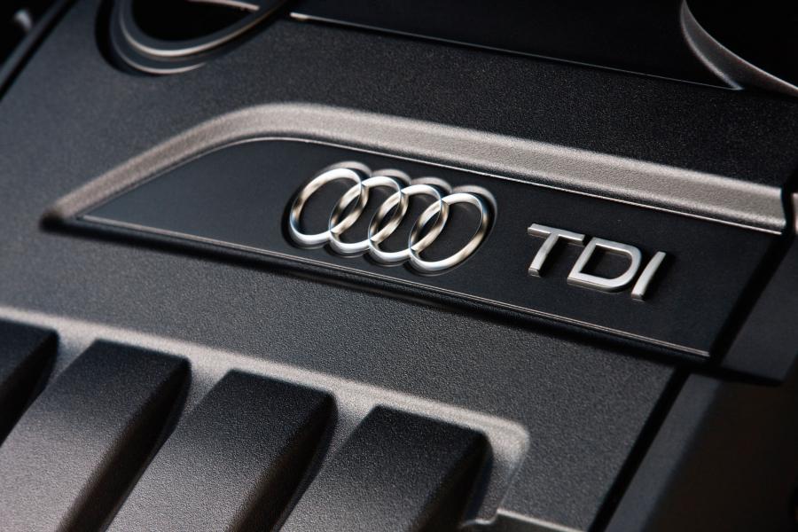 Моторный отсек Audi A3 Sportback TDI Clean Diesel (8PA) 2009 года  (фото 6 из 21)
